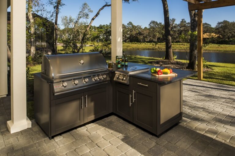Best Outdoor Kitchen For Small Spaces: Expert Design Guide