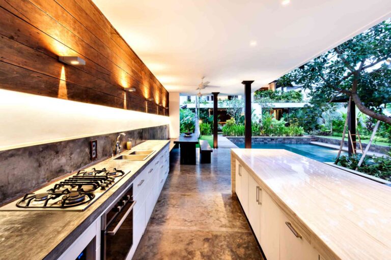 How To Avoid Outdoor Countertop Stains: Professional Guide